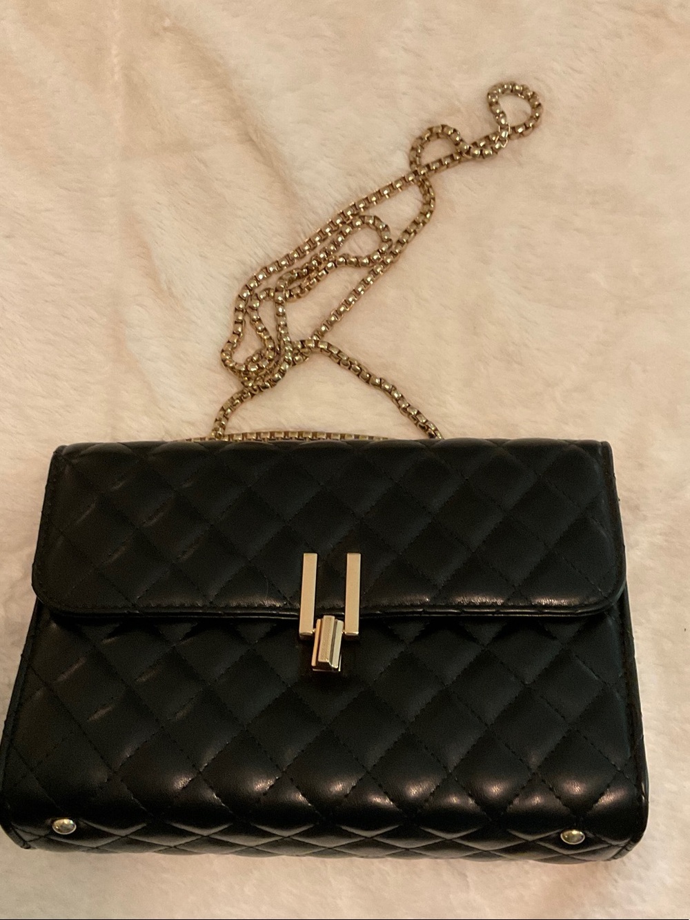 Bellaluna Black Quilted Purse - Latch Closure